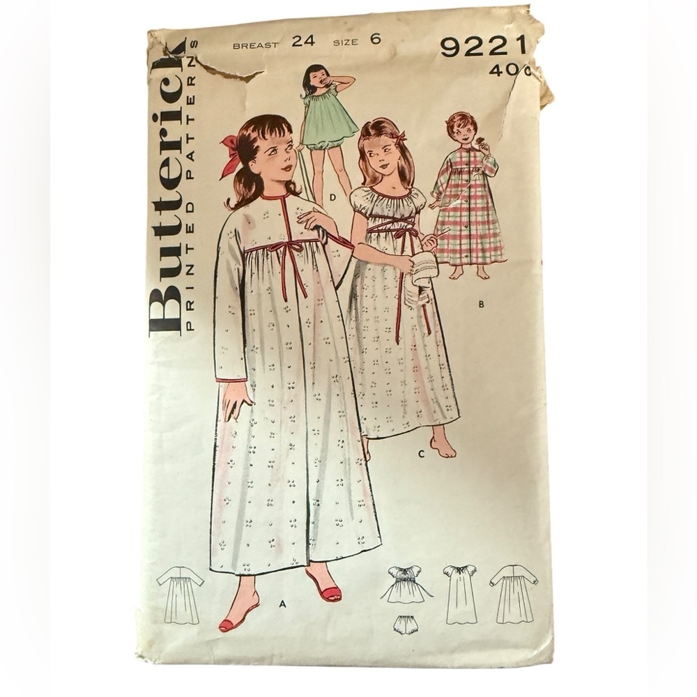 Butterick Printed Pattern 9221, Vintage, Nightgown/Robe, Size 6